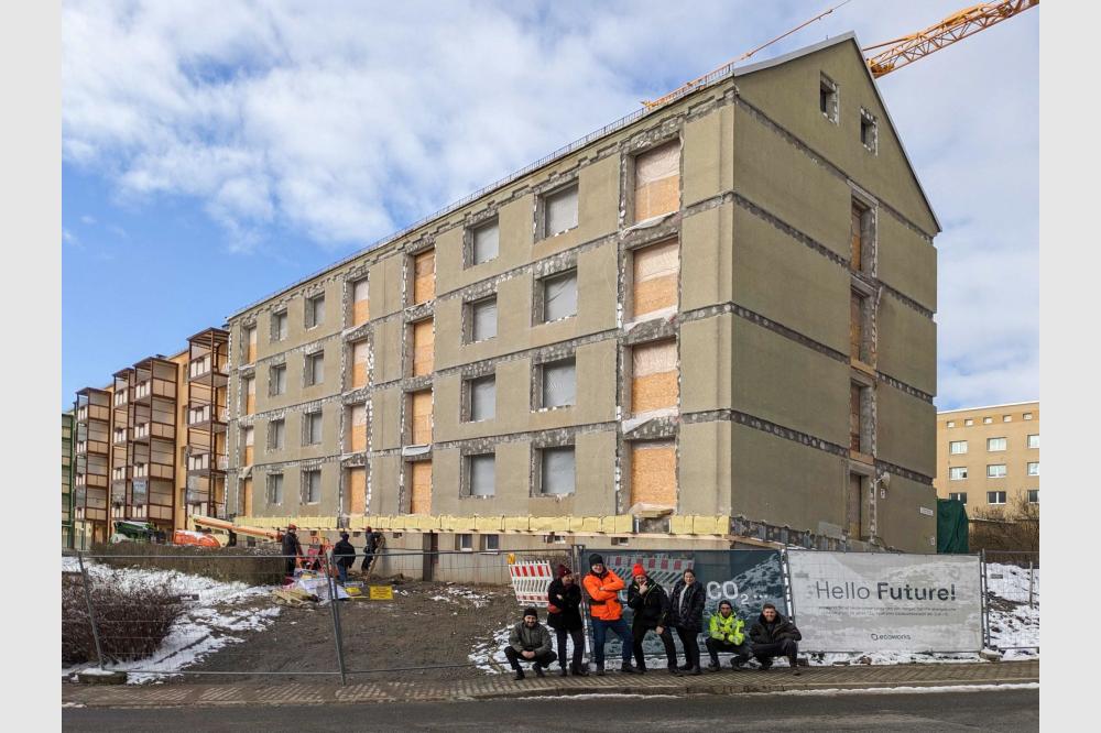 W&auml;rmewende: Erste serielle Sanierung eines Wohngeb&auml;udes vor der Fertigstellung