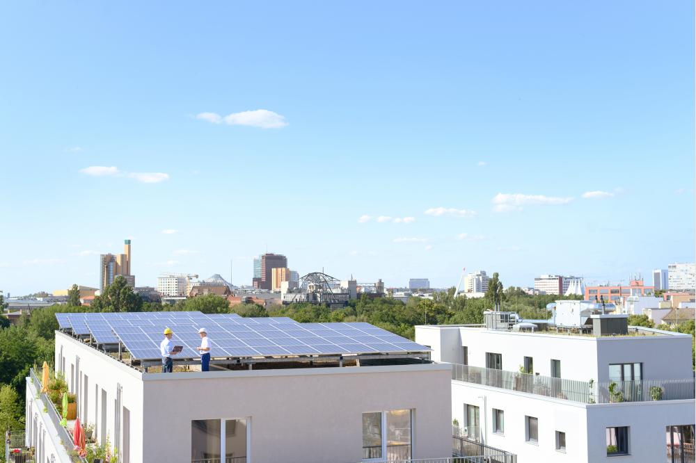 naturstrom versorgt Wuppertaler Klimasiedlung mit Solarstrom