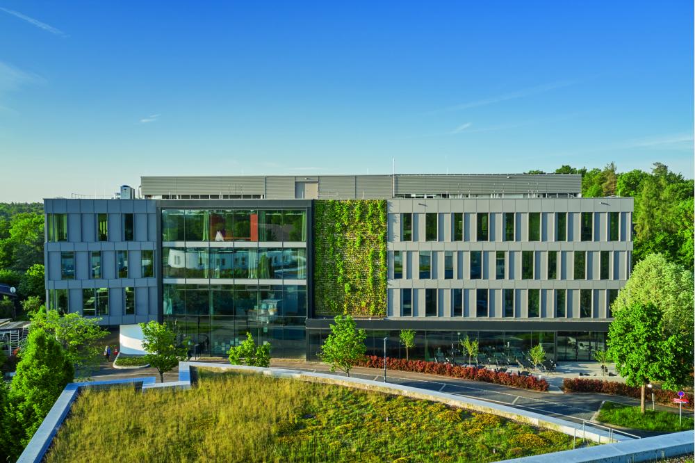 Mit der Gr&uuml;nfassade ein Biotop f&uuml;r Artenvielfalt schaffen