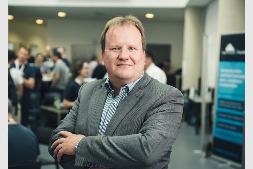 Die Schuldigitalisierung muss mit Hochdruck weitergehen &ndash; aber digital souver&auml;n