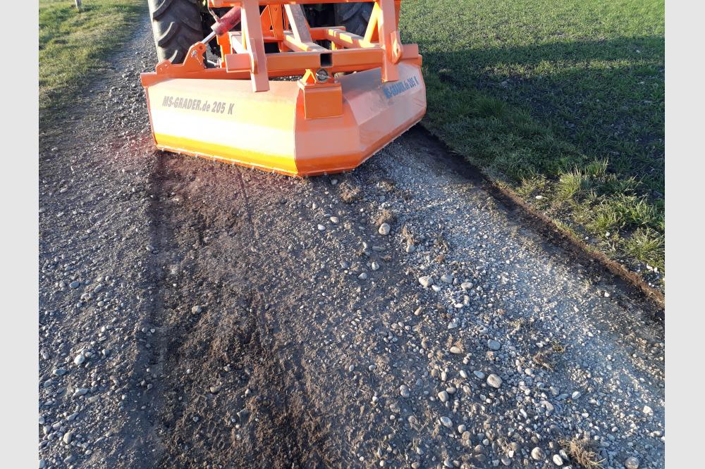 Wege nach Platzregen und Unwettern schnell und einfach wieder instand setzen