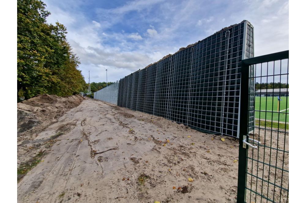Nachhaltiger Lärmschutz, so grün wie der Stadionrasen