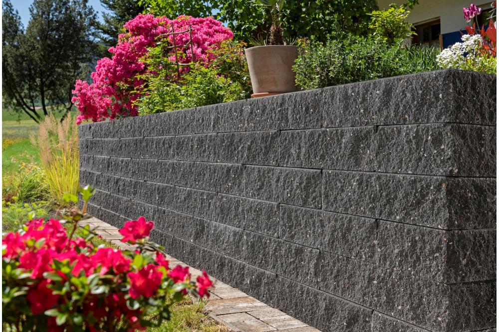 Recycling-Beton faszinierend in Szene gesetzt