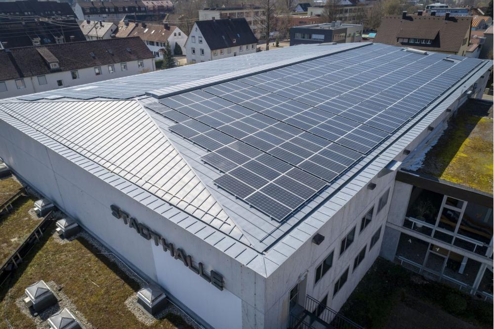 Aktualisierter Leitfaden „Photovoltaik in Kommunen“ erschienen