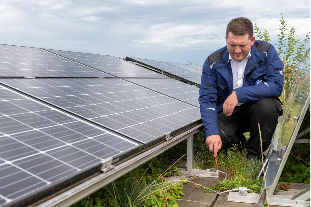 Sonnenschein auf kommunalen Dächern