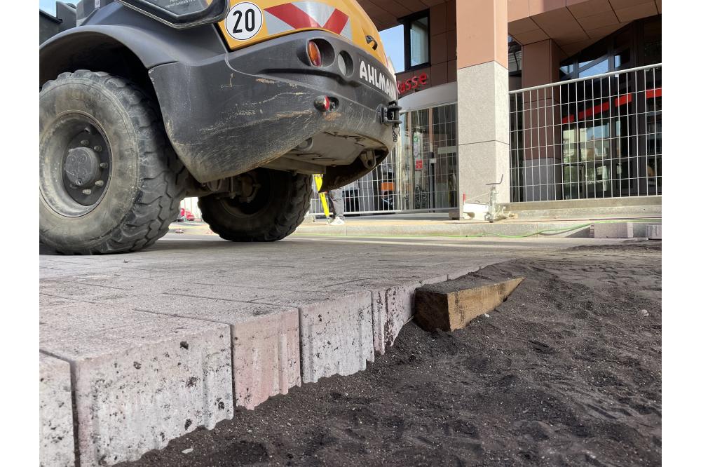 Spezielle Pflasterbettung f&uuml;r L&ouml;rrach