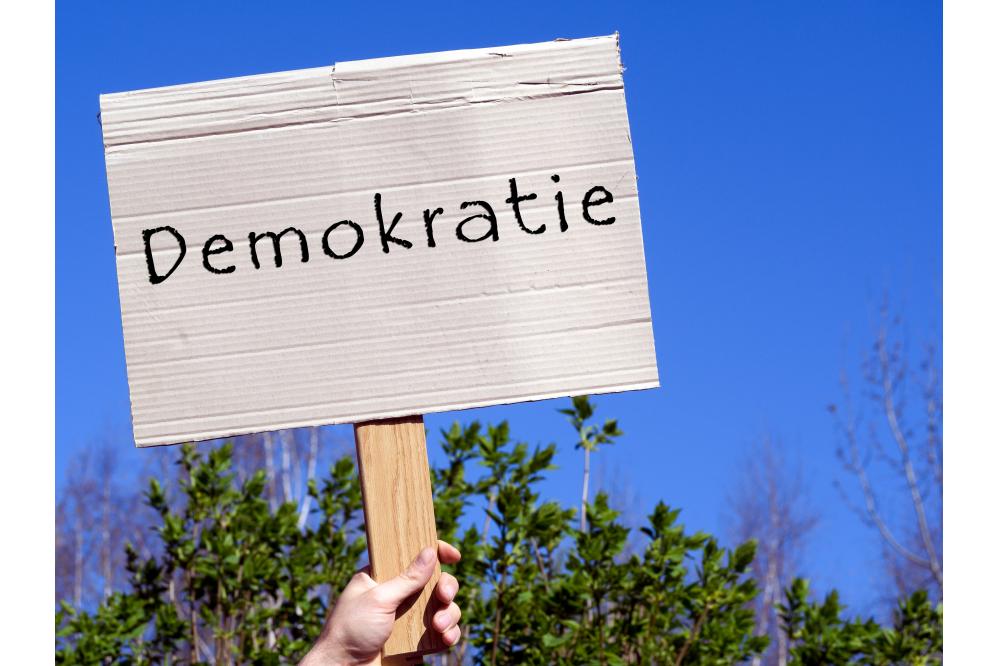 Trotz Rechtsruck: Junge Menschen engagieren sich f&uuml;r lokale Demokratie