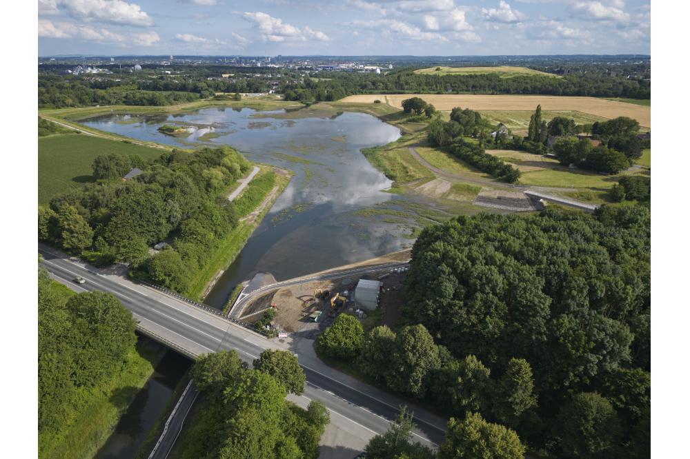 Hochwasserschutz: Neues Becken in Ellinghausen wirkt im Verbund mit den Emscher-Auen