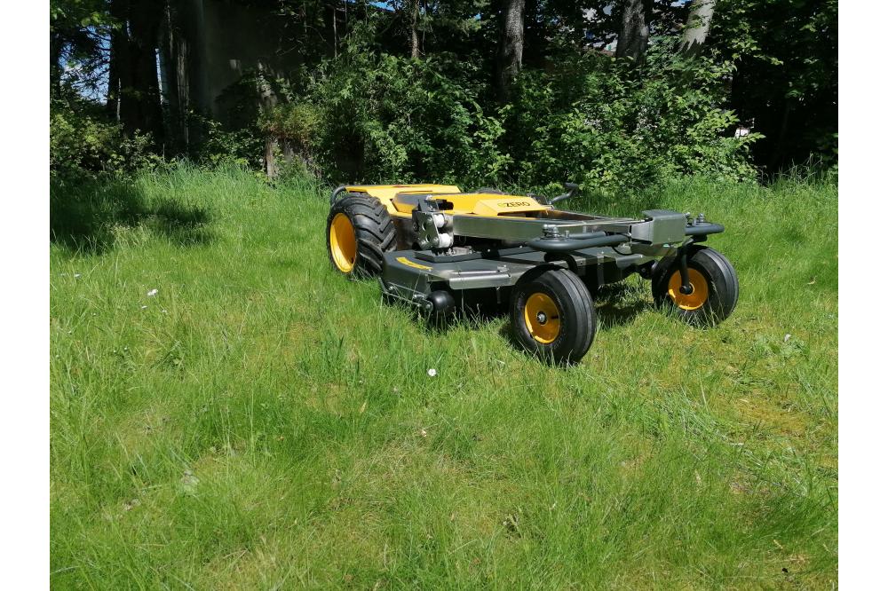 Vollelektrischer Großflächenmäher für Profi-Anwender 