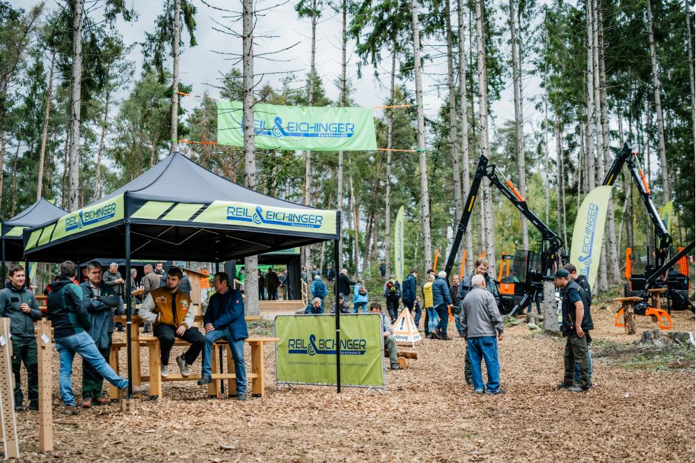Fachexkursion „Projektfläche Klimafitter Wald“ zeigt neue Techniken und Verfahren im Praxiseinsatz
