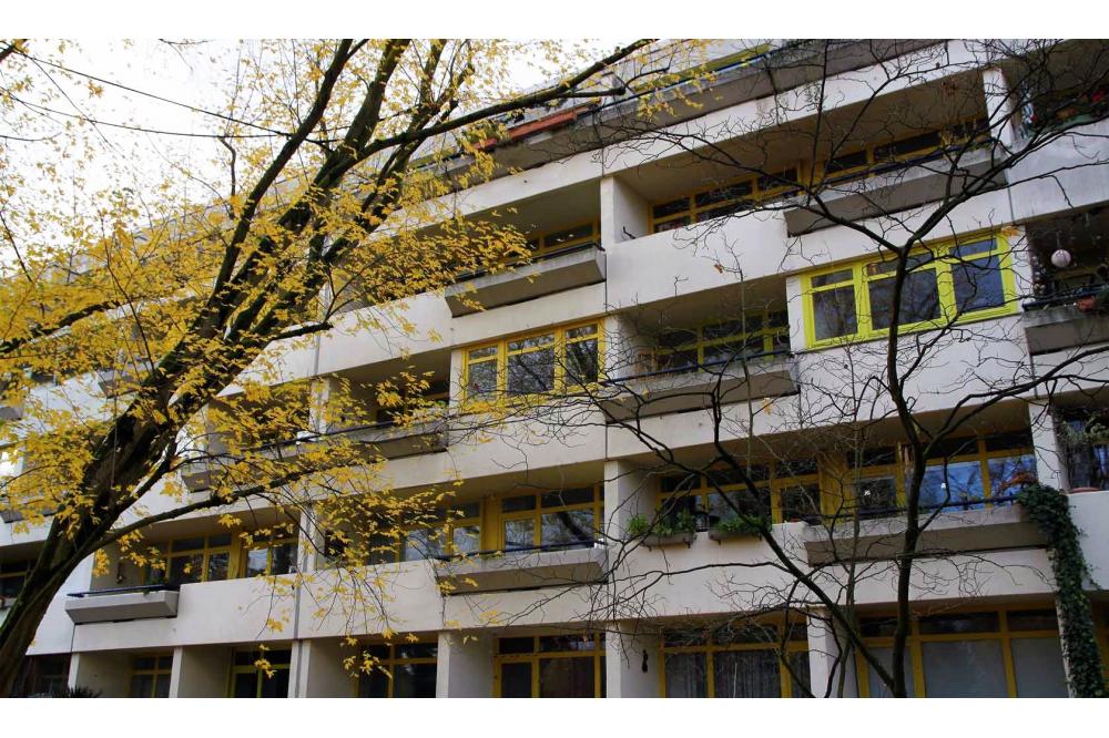 Modernisierung und Instandsetzung der Wohnanlage Schlangenbader Straße in Berlin