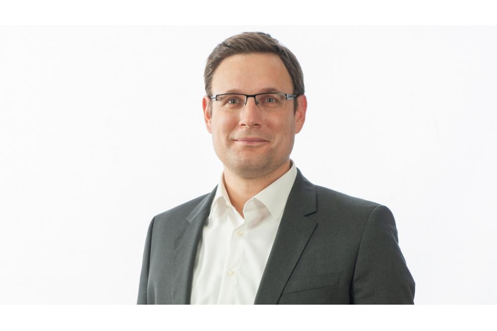 Florian Roos wird neuer CEO der ISOPLUS Group 